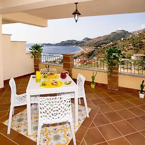 Casa vacanze La Terrazza Sulla Baia Di Taormina