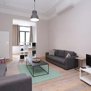 https://parlamentarium-apartment.brusselshotelsbook.com